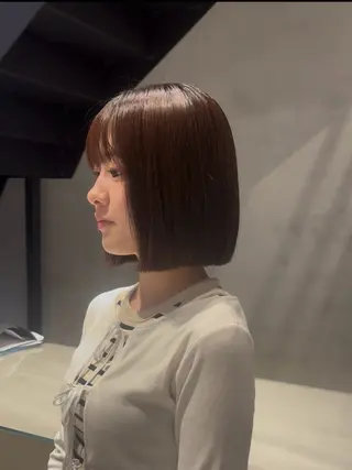 ミディアム 岡本 彩楓のヘアスタイル