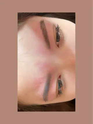 アイブロウ 玉置 七海のヘアスタイル