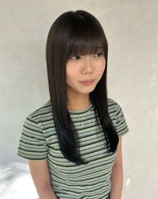 ロング Iris by artina 武蔵小杉店【イリス バイ アルティナ】所属・🎼レイヤー/顔周り カット/nene♬のヘアスタイル