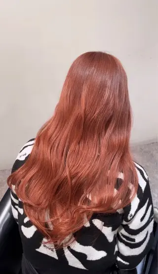 ロング カラー 余崎 優花のヘアスタイル