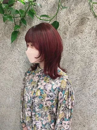 ミディアム カラー 宮原 佳苗のヘアスタイル