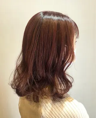 ミディアム パーマ 新井 友菜のヘアスタイル