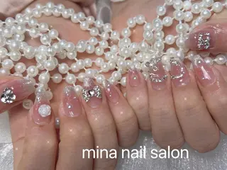 ネイル 🎀まゆ 🪽🐾のネイルデザイン