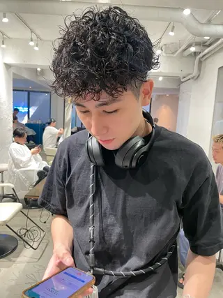 ショート パーマ メンズ スパイラルパーマ 🌐hina⭐️のヘアスタイル