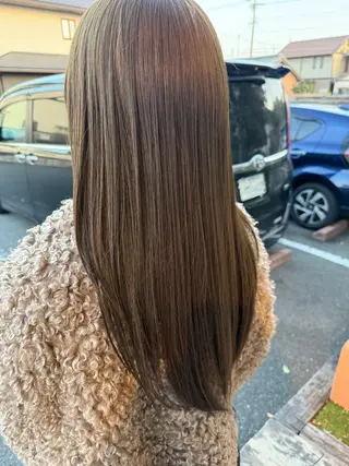ロング カラー 一宮　　透明感カラー 髪質改善　ヘッドスパのヘアスタイル