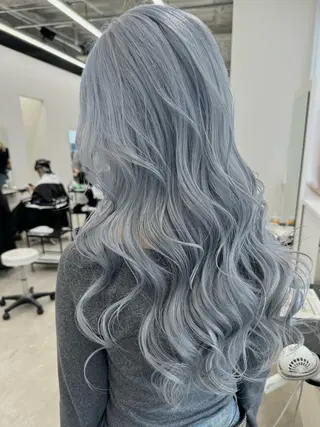 カラー 和木坂 日美のヘアスタイル