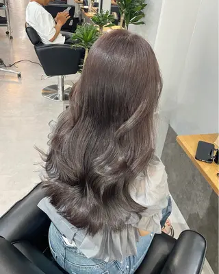 ロング カラー ミルクティーベージュ ❤︎レイヤー　MIAのヘアスタイル