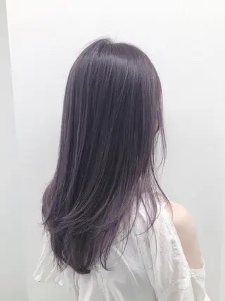 セミロング レイヤーカット 透明感カラーのヘアスタイル