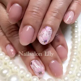 ネイル Nailsalon Lilyのネイルデザイン