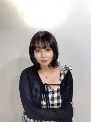 ミディアム ハナダ メイのヘアスタイル