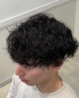 ショート パーマ メンズ クセを最大限に活かす メンズパーマ奈良大祐のヘアスタイル