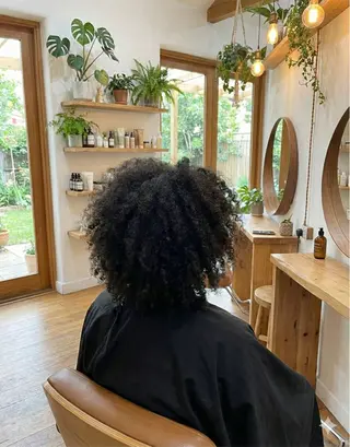 ミディアム 髪質改善縮毛矯正 撮影モデル@藤沢駅のヘアスタイル