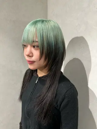 ロング 奥本 侑 ハイトーン、髪質改善のヘアスタイル