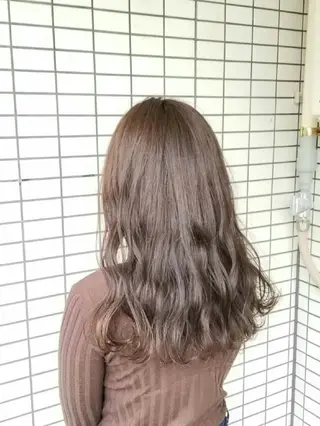 セミロング カラー La fith hair 池袋店所属・🔴赤み消し/ 艶カラー落合　優🔴のヘアスタイル