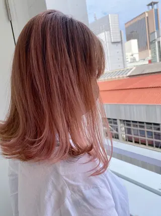 ミディアム 髪質改善カラー× 美髪ストレート前出のヘアスタイル