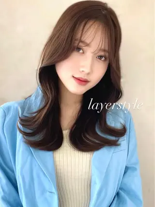 セミロング AINANLY 明治神宮前店所属・似合わせレイヤー モテカラー🤍三科のヘアスタイル