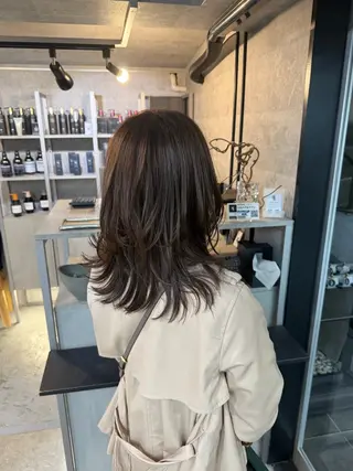 ミディアム カラー You/中明度カラー 🎨3ヶ月持つカットのヘアスタイル