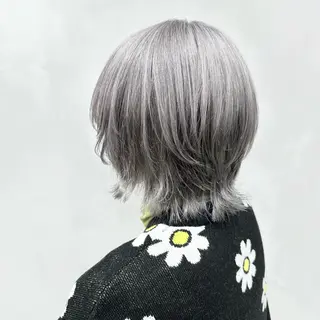 ショート カラー デザインカラー/パー マ🦖外岡咲希🦖のヘアスタイル