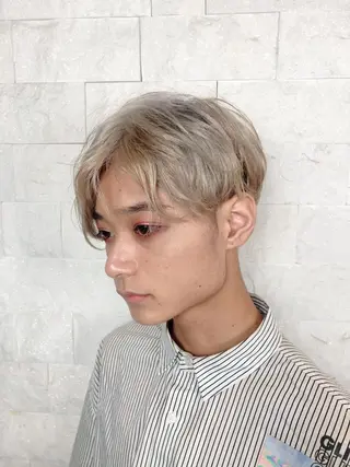 ショート 圧倒的美髪ストレート ツダケイタロウのヘアスタイル