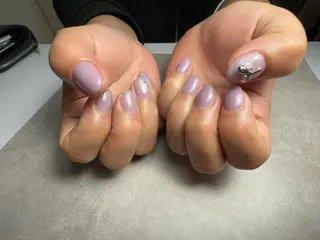 ネイル 𝐑𝐞𝐯𝐢𝐨 ___堺市西区のマツエク・マツパデザイン