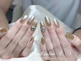 ネイル E.N🦋 長さ出し/持ち込みのネイルデザイン