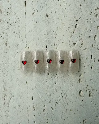 ネイル nalu🐚 京橋｜Rommyのネイルデザイン