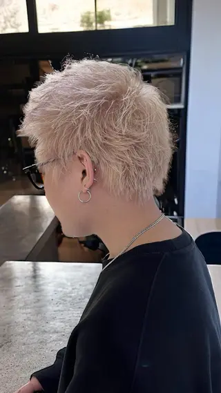 ショート カラー メンズ レイヤー/ベージュ カラー/ハシモトのヘアスタイル