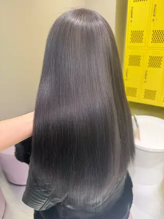 ロング カラー Xena ria 衣織/ブリーチカラーのヘアスタイル