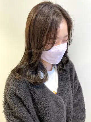 セミロング カラー ayumi🌈 インナーカラー🌈のヘアスタイル