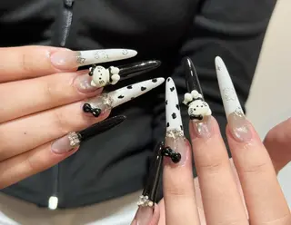 ネイル Pure&Rich Nailのネイルデザイン