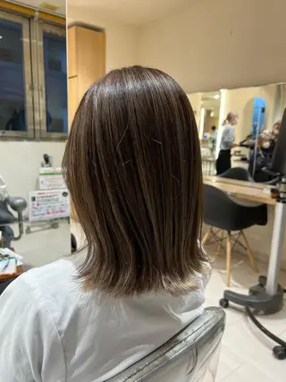 カラー 久永 菫のヘアスタイル