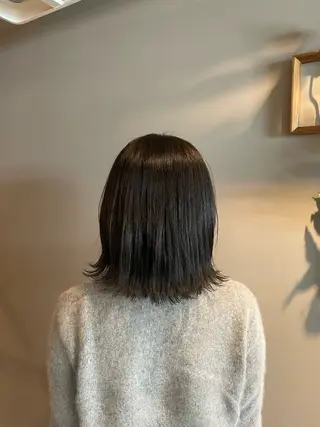 ミディアム カラー 井上 飛鳥のヘアスタイル