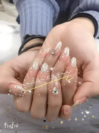 ネイル ネイルサロンエクラ 🫧Shizukaのネイルデザイン