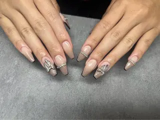 ネイル Can I Dressy 錦糸町店所属・泉水 香穂のネイルデザイン