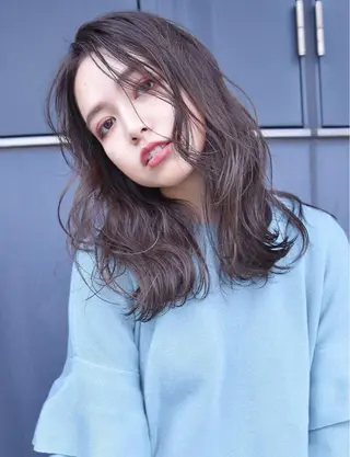 セミロング hoNua. 栄/透明感カラーのヘアスタイル