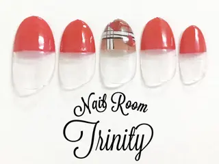 ネイル Trinity staffのネイルデザイン