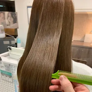 ロング 🔷ブリーチバレイヤ ージュ🔷飯野達也のヘアスタイル