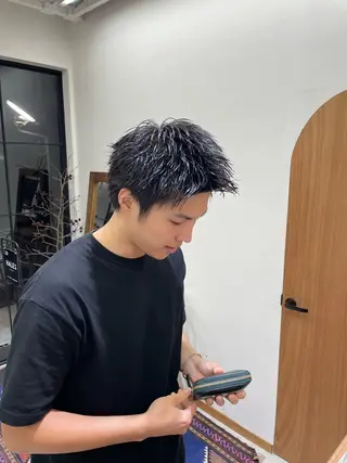 メンズ 慎太朗/パーマ/ボブ /センターパートのヘアスタイル