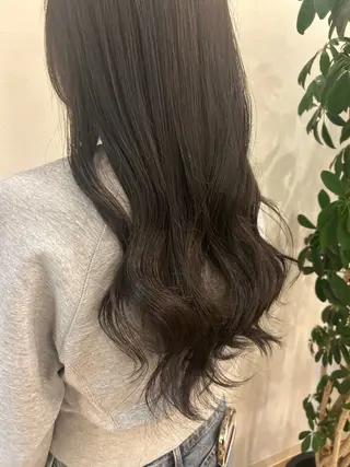 カラー ワンワールドパルク hanaのヘアスタイル