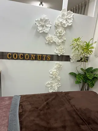 サロンドボーテ coconuts所属・Nicole内田 ちはるのマツエク・マツパデザイン