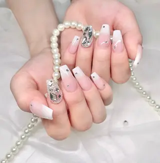 ネイル ジョアアンジェ京橋店 MARINA‎🤍のネイルデザイン