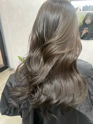 ロング カラー AIRI layer cut hairのヘアスタイル