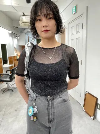 ミディアム カラー パーマ レイヤー／似合わせ TAKUYAのヘアスタイル