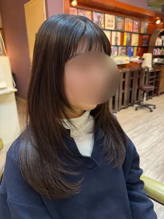 セミロング 関原 沙知のヘアスタイル