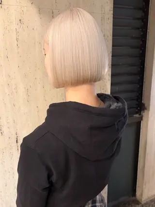 ショート PUNEL所属・🌙艶ハイトーン/ ミユウのヘアスタイル