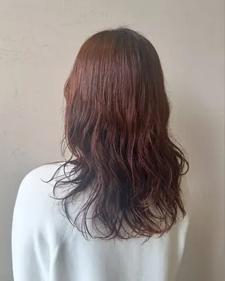 ミディアム パーマ 大上 天寧のヘアスタイル