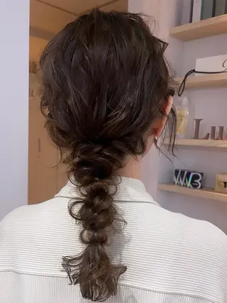 セミロング ヘアアレンジ 韓国ヘア🖤 YURINAのヘアスタイル