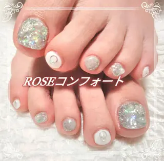 ネイル エステとネイル ローズコンフォートのネイルデザイン