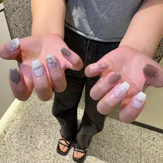 ネイル RIEKO🍒 ワンホン♡推しネイルのネイルデザイン