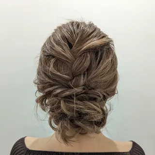 ヘアアレンジ miia eye salon所属・miia  eye salon みさきのマツエク・マツパデザイン